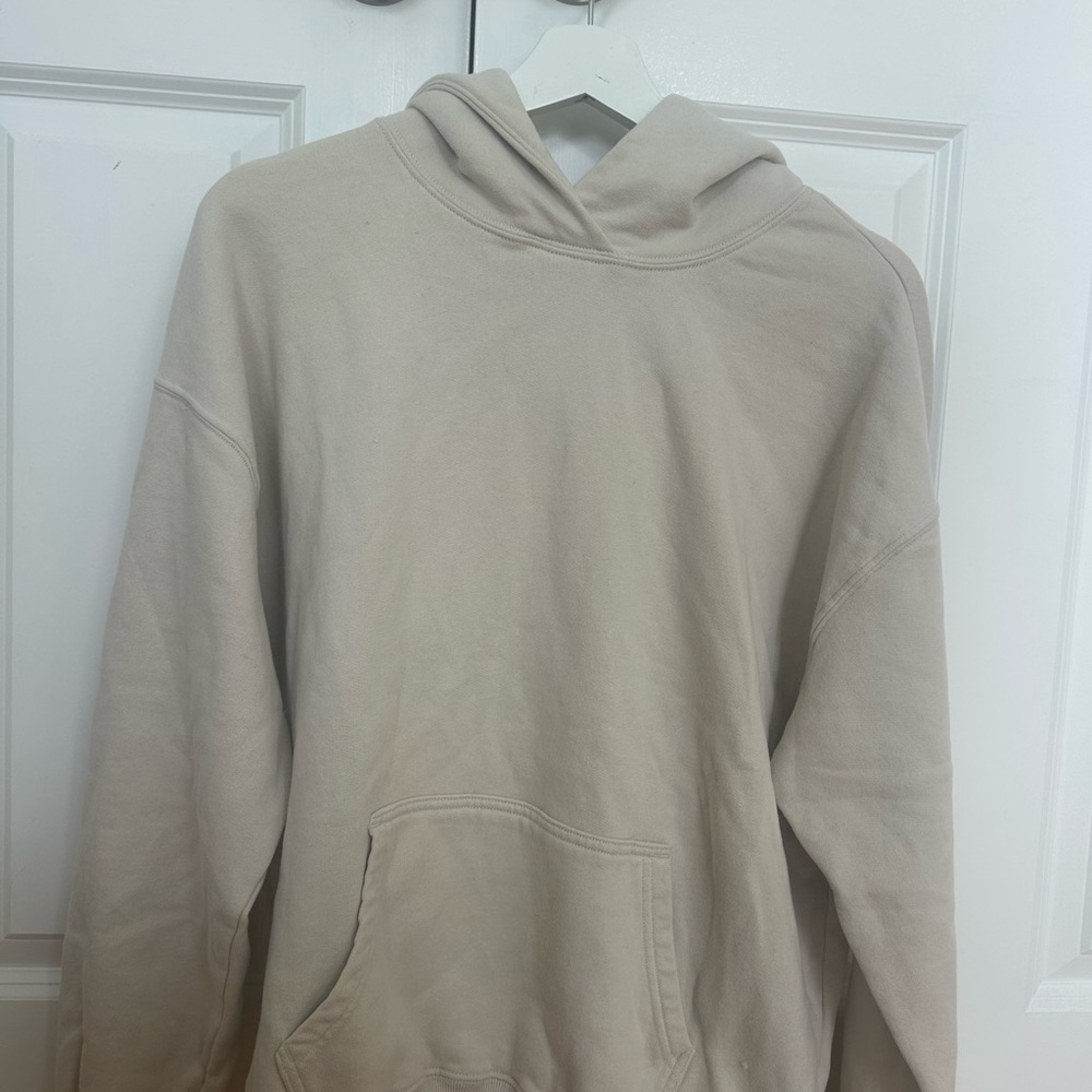 Hollister Women's Cream Hoodie